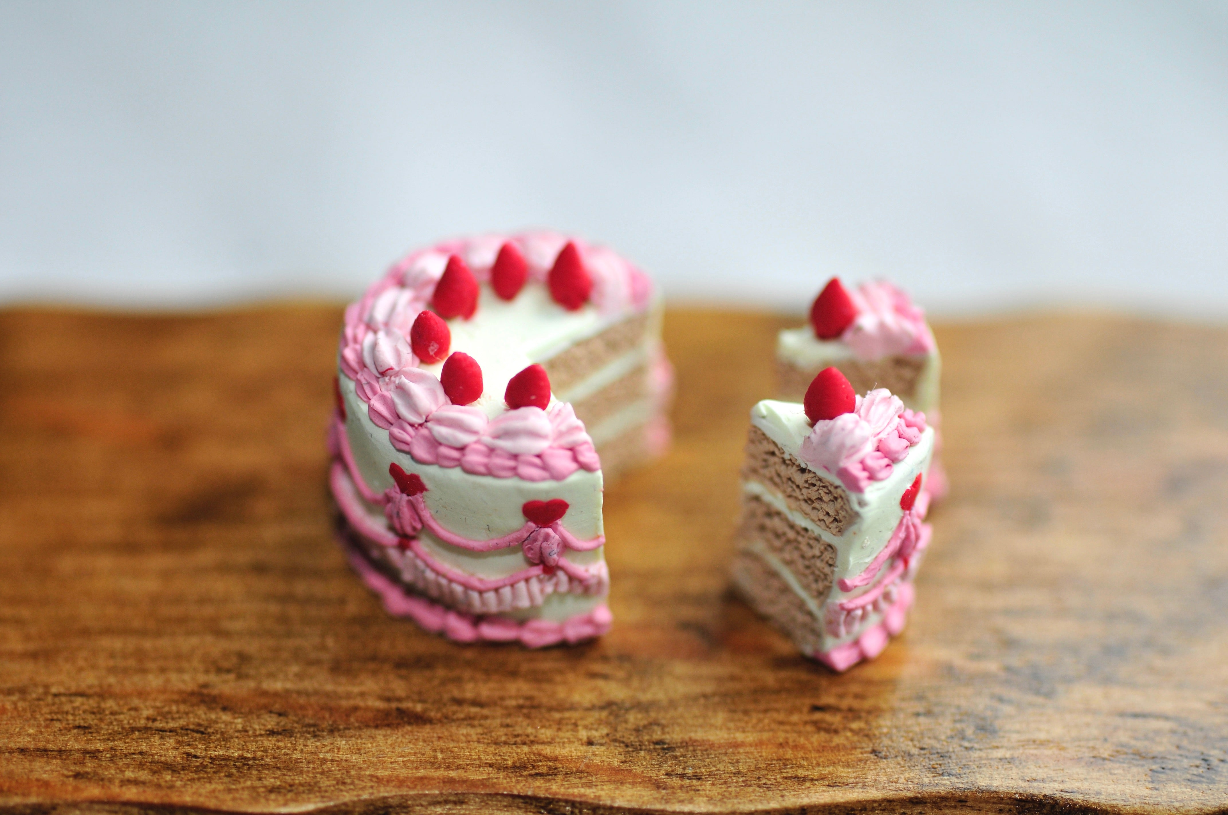DEZICAKES Fake Cake Valentine Cake Artificial Food Strawberry Pink Cake |  eBay
